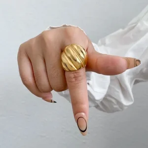 Anillo Grandes Olas Doradas