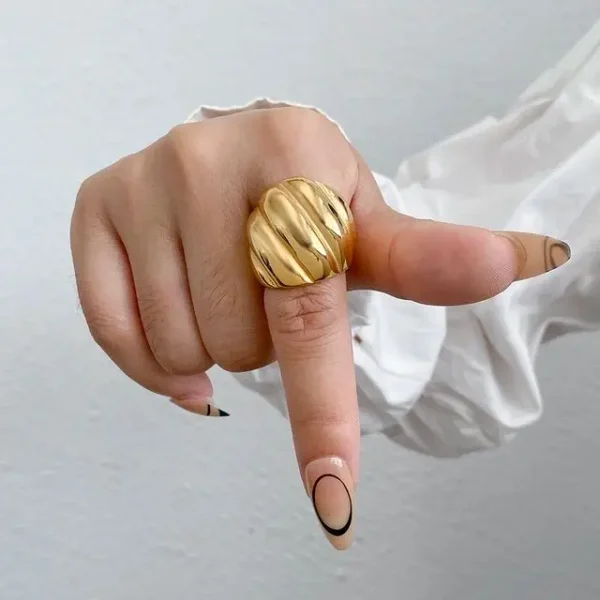 Anillo Grandes Olas Doradas