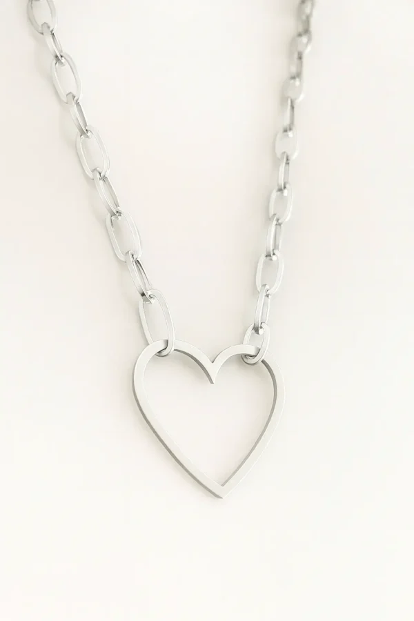 Collar Contorno Corazón Plata