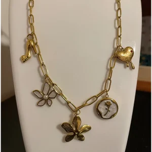 Collar Flores & Flores